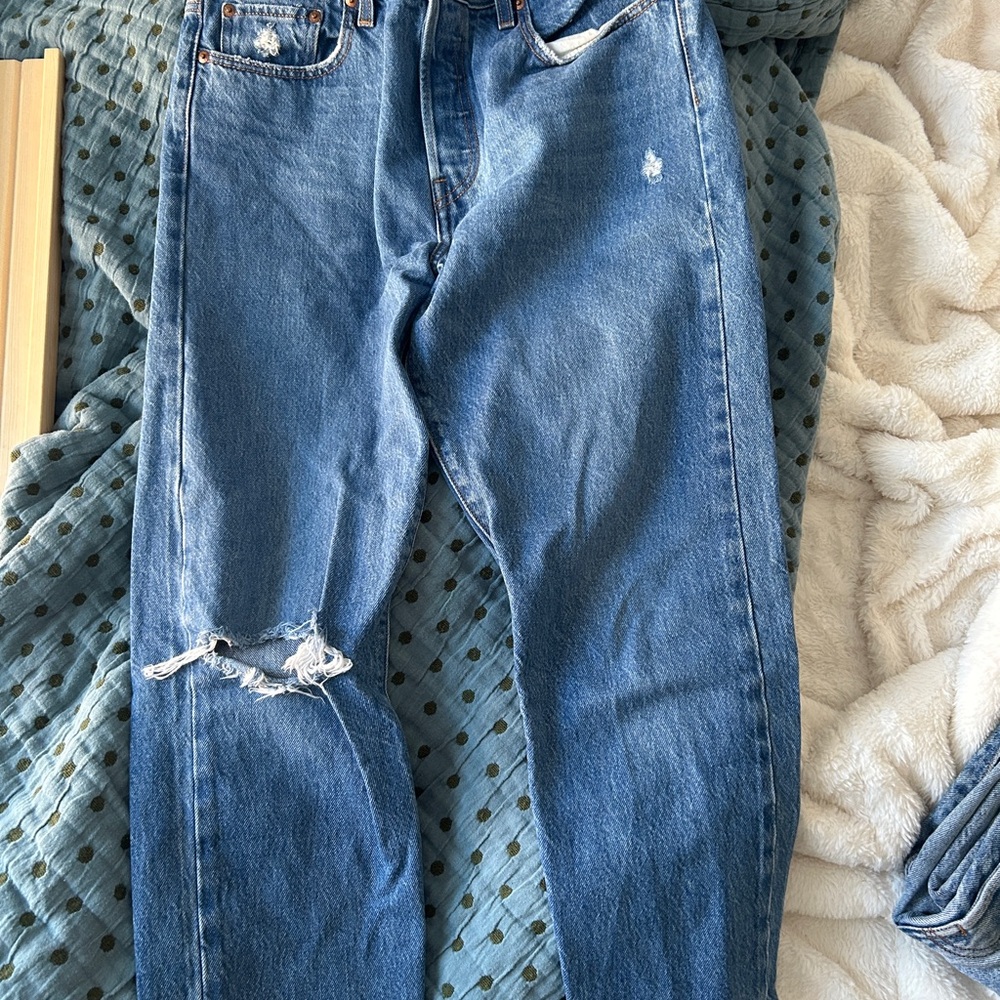 Levi's Women's Relaxed Blue Distressed Jeans